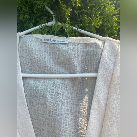 Flowy short sleeve sheer top! - Picture 3 of 6